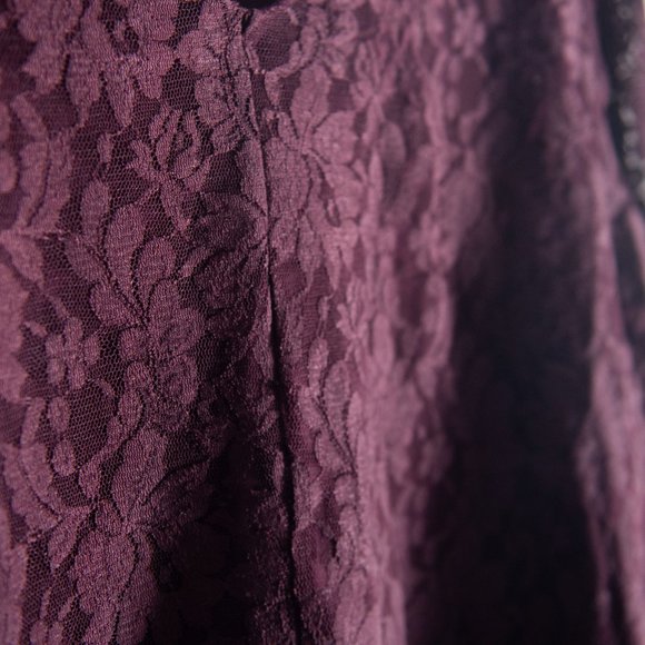 American Eagle Outfitters Dark Lace Top - Picture 4 of 5